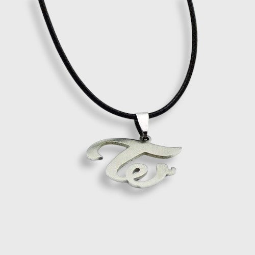 Double string necklace