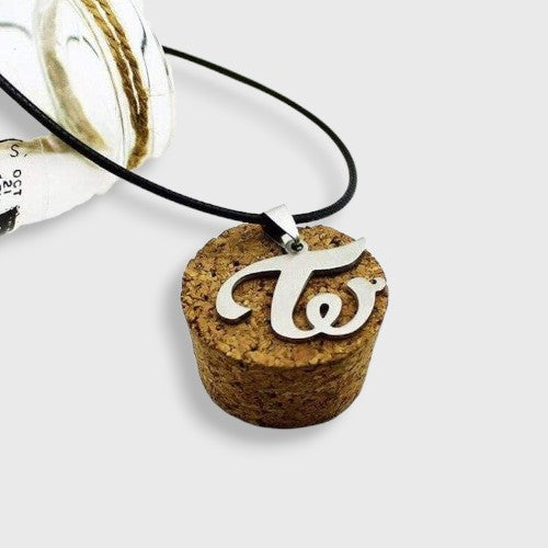 Double string necklace